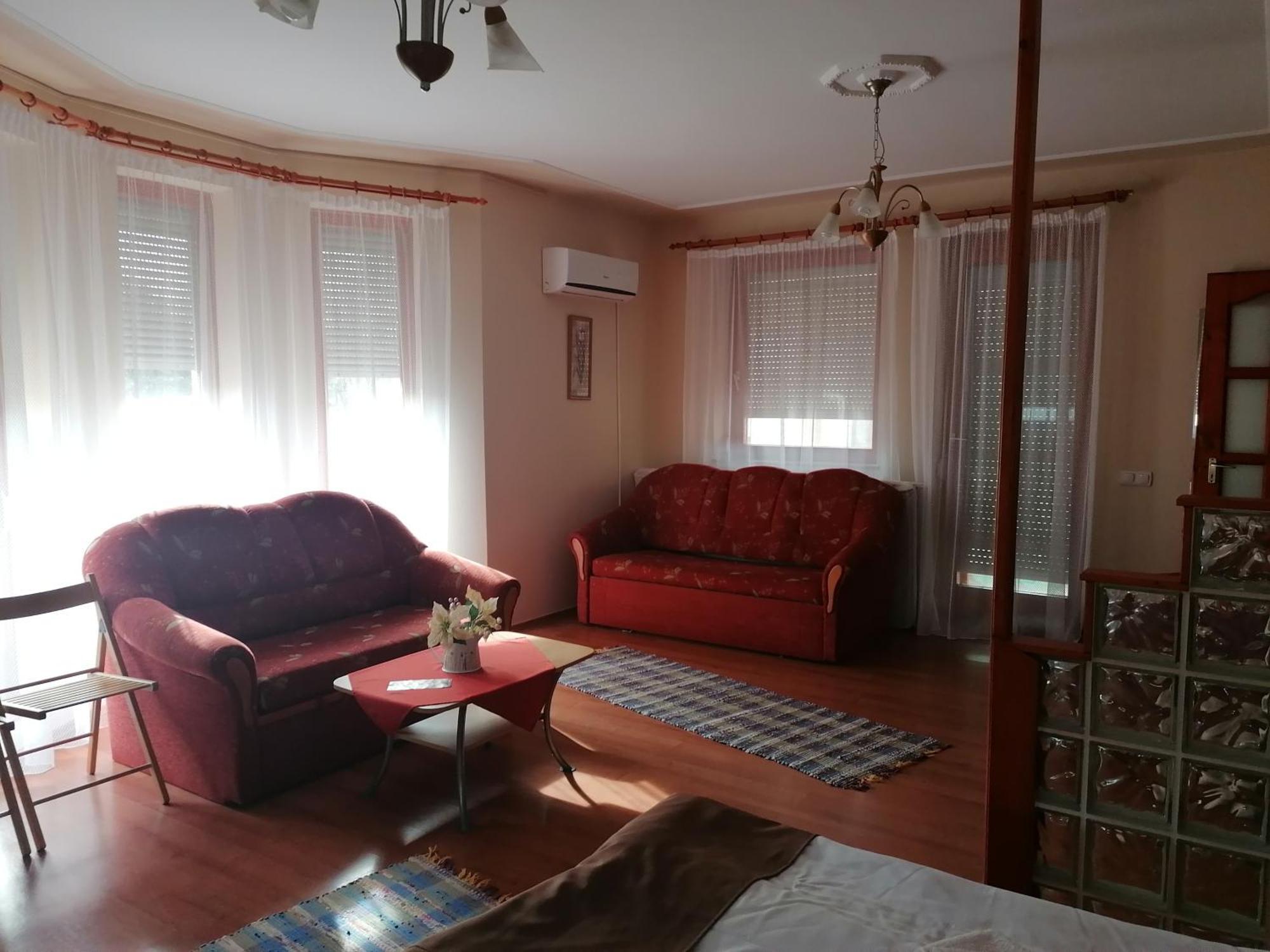 Hotel Iglódi Panzió Kunszentmárton Esterno foto