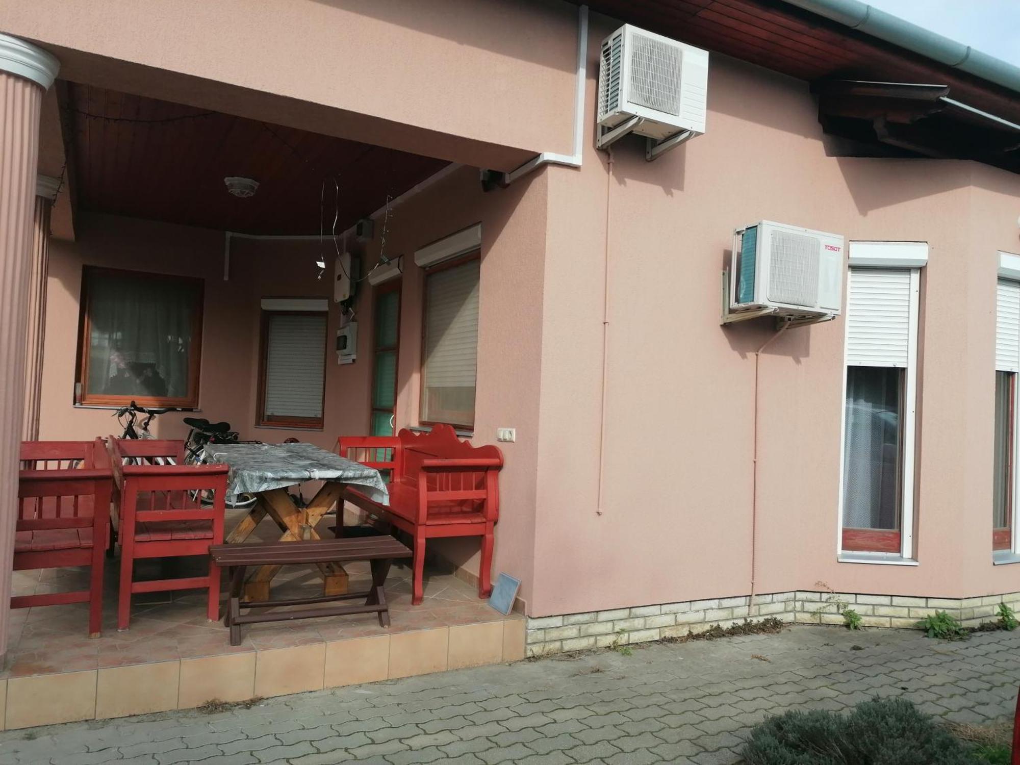 Hotel Iglódi Panzió Kunszentmárton Esterno foto